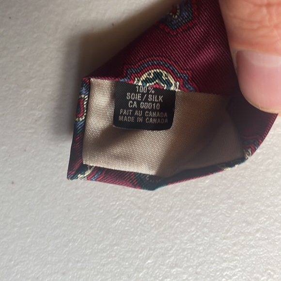 Eaton's Department Store Silk tie Foulard pattern - Picture 8 of 9